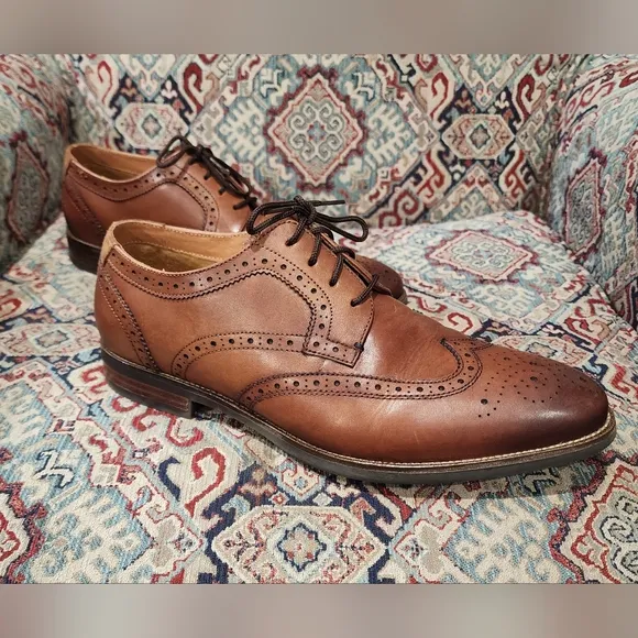 Florsheim Cognac Uptown Wingtip OxfordComfortech Ortholite w/Criss Cross Lacing