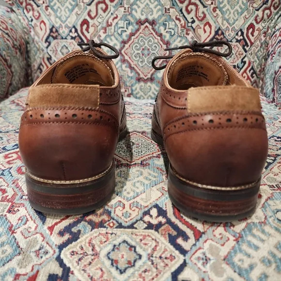 Florsheim Cognac Uptown Wingtip OxfordComfortech Ortholite w/Criss Cross Lacing