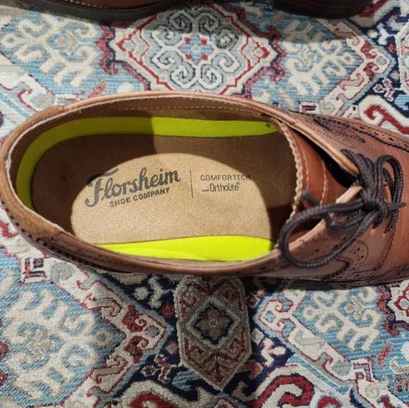 Florsheim Cognac Uptown Wingtip OxfordComfortech Ortholite w/Criss Cross Lacing