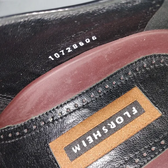 Florsheim 'Lexington Brogue' Black Patent Leather Lace-Up Oxford Sz. 8D EUC