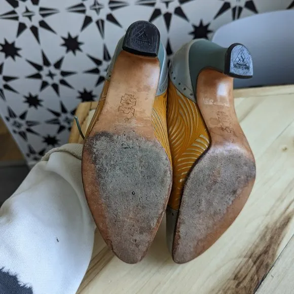 Fluevog Mary Jane Tie Heels, Sz 6