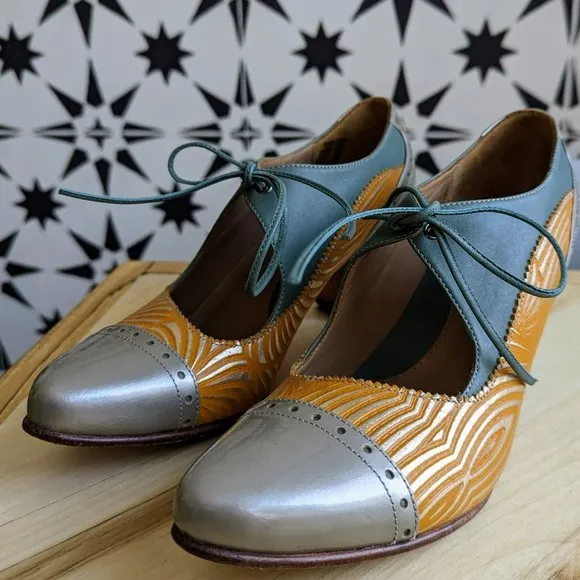Fluevog Mary Jane Tie Heels, Sz 6