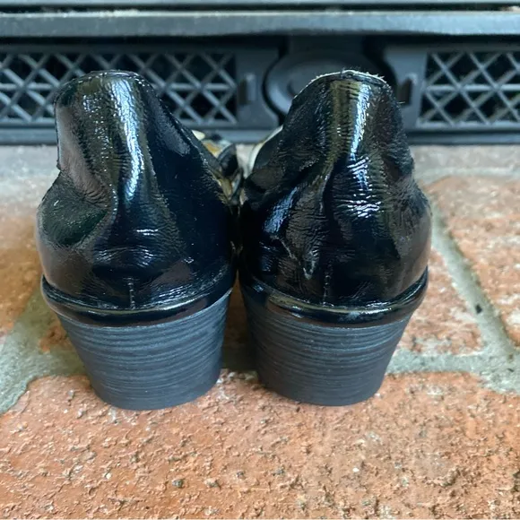 FLY LONDON Women's Black Patent Leather YADI Wedge Sandals SZ 8 EU 39