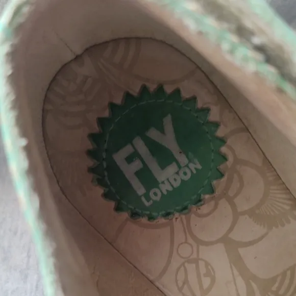Fly London Women's Yepe Cross Strap Stylish Green Wedge Sandals Size 38 (7/7.5)