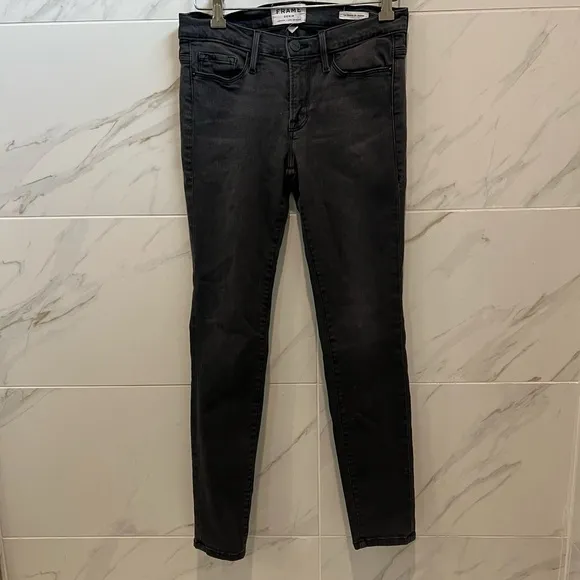 Frame Le Skinny de Jeanne jeans in St Quinton size 27/4