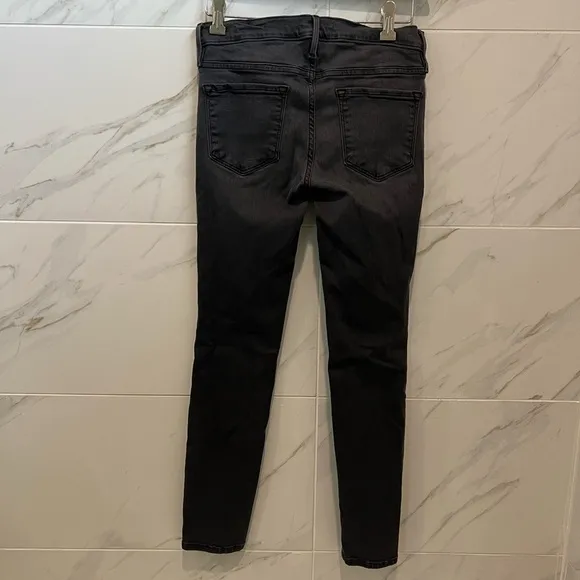 Frame Le Skinny de Jeanne jeans in St Quinton size 27/4