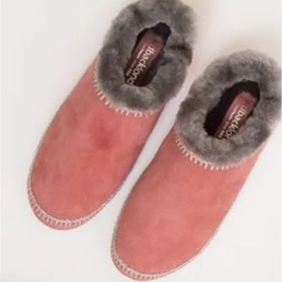 Free People brand new Laidback London Dusty Pink Cozy shearling slippers 🧘 ♥️