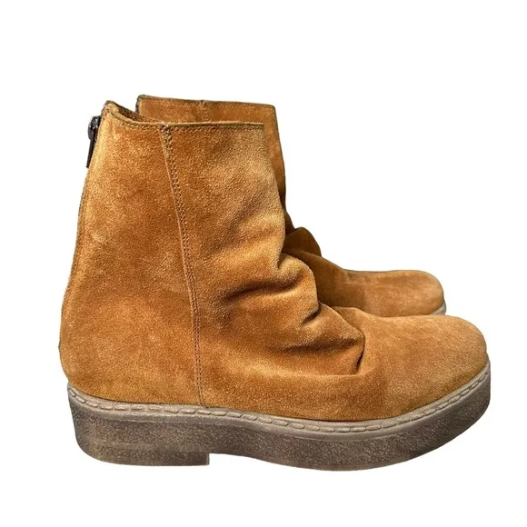 Free People | Byron Flatform Suede Boots Size 38