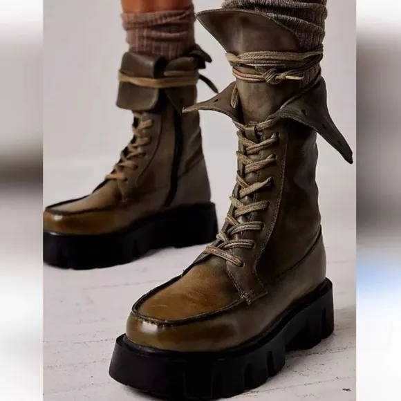 Free People Jones Lug Sole Lace Up Boots Green Size 9 NWOT