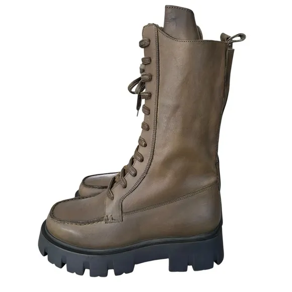 Free People Jones Lug Sole Lace Up Boots Green Size 9 NWOT