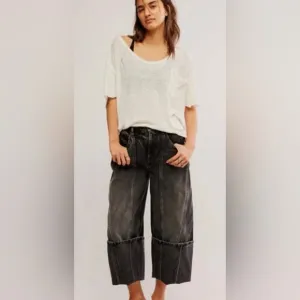 Free People Olsen Cuffed Crop Barrel Jeans Black We The Free size 29