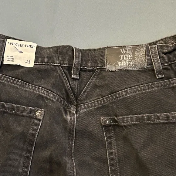 Free People Olsen Cuffed Crop Barrel Jeans Black We The Free size 29