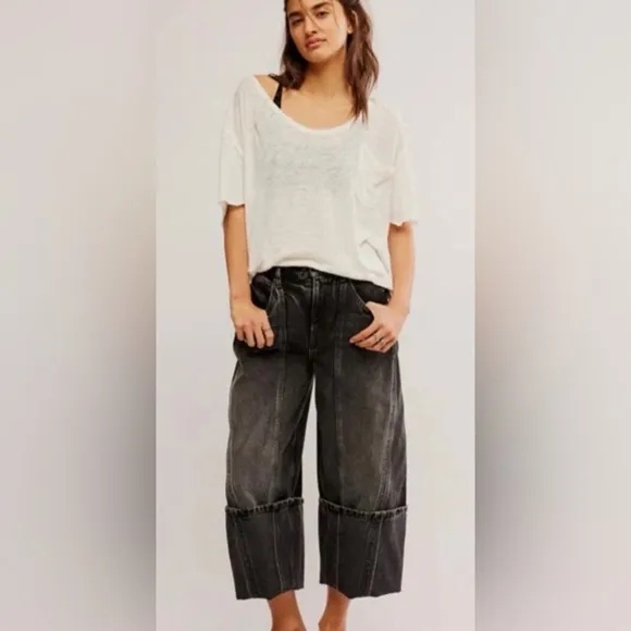 Free People Olsen Cuffed Crop Barrel Jeans We The Free Taper Barrel Black 31