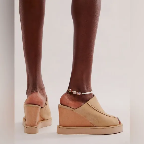 Free People Running In Wedges