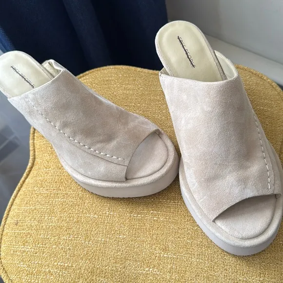 Free People Running In Wedges