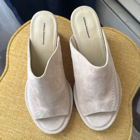 Free People Running In Wedges