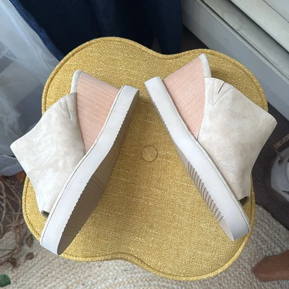 Free People Running In Wedges