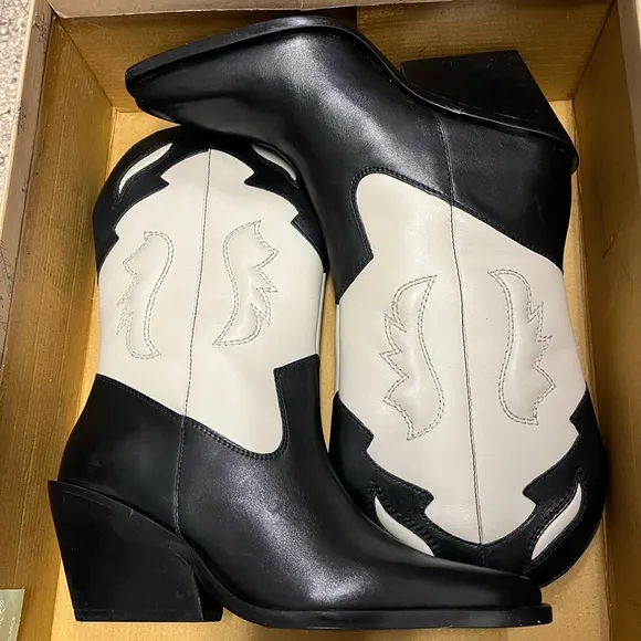 Free People Twin Flames Western Boots Black / Ivory Size 6.5 NIB