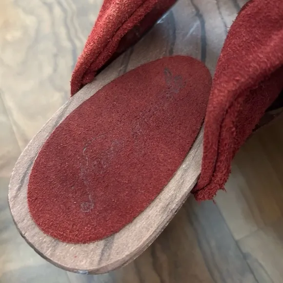 Free People | Women’s rust Emmy suede leather criss cross bridge strap clogs, 7