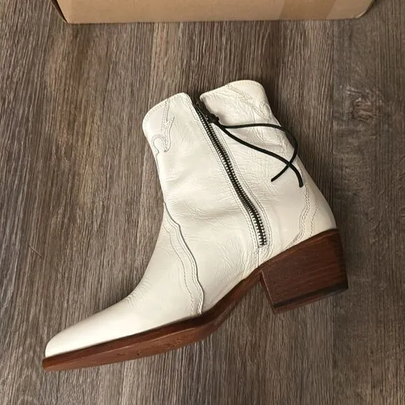 Free People New Frontier White Patent Leather Western Booties OB888602 Size 6