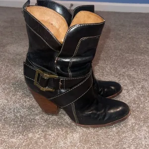 Frye Andrea mid western ankle boots Size 7 Black