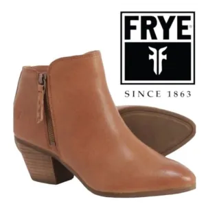 Frye JUDITH Brown Leather Double Zip Heeled Ankle Boots in Wheat