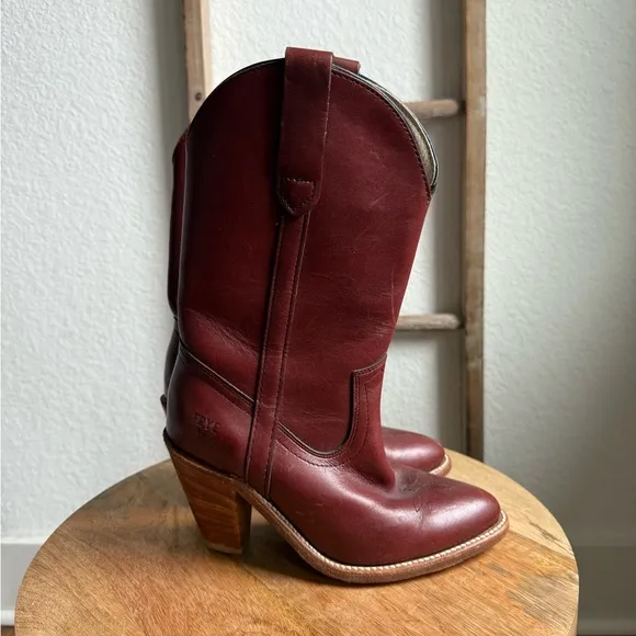 Frye Vintage Mid Calf Cognac Heeled Cowgirl Boots sz: 5B