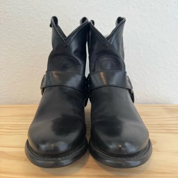 Frye Wyatt Leather Harness Boots in Black 6.5