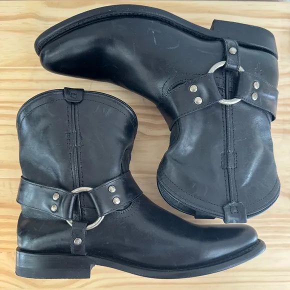 Frye Wyatt Leather Harness Boots in Black 6.5
