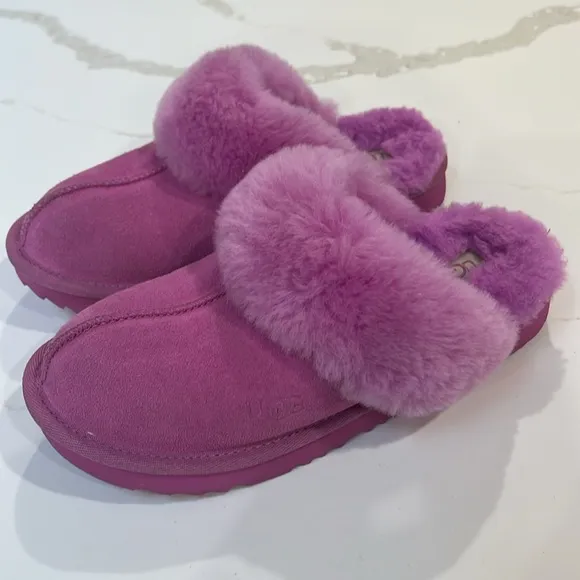 Girls Cozy II Ugg Slippers Pink Sz 3