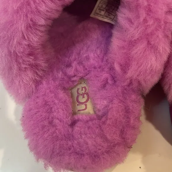 Girls Cozy II Ugg Slippers Pink Sz 3