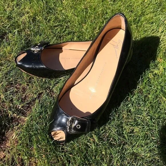 Giuseppe Zanotti Black Peeptoe Patent buckle shoes