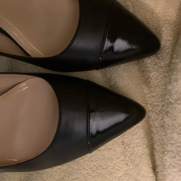 Gorgeous Cole Haan Chelsea Low Wedge Pump
