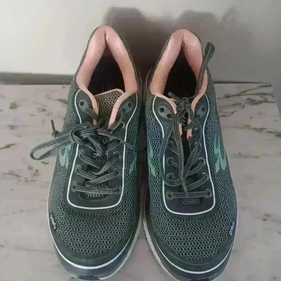 Gravity Defyer Women's Gray Salmon Mighty Walk Orthopedic Sneaker 8.5