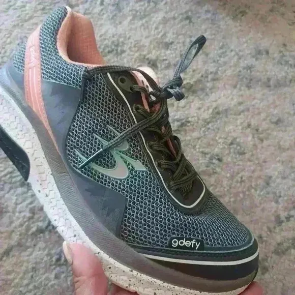 Gravity Defyer Women's Gray Salmon Mighty Walk Orthopedic Sneaker 8.5
