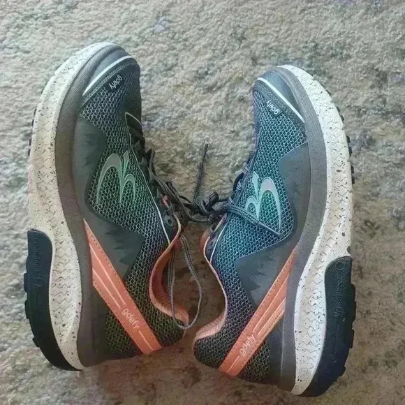 Gravity Defyer Women's Gray Salmon Mighty Walk Orthopedic Sneaker 8.5