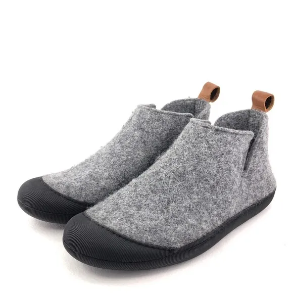 Grays Cozy Gray and Brown Huckberry Slippers with Rubber Sole