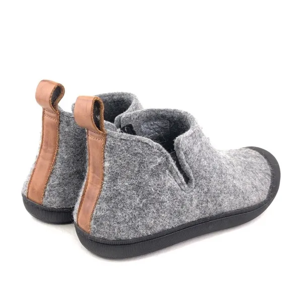 Grays Cozy Gray and Brown Huckberry Slippers with Rubber Sole