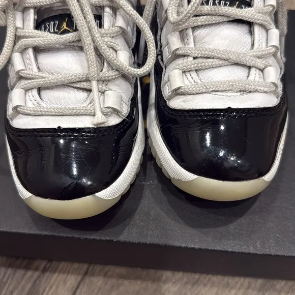 GUC Jordan 11 Retro White and Black Patent Leather Little Kids Size 12C