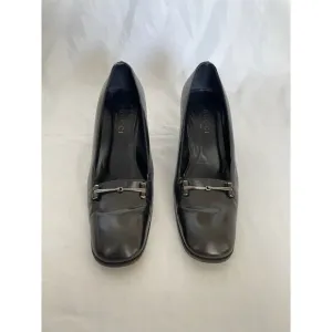 Gucci Shoes Vintage Moccasins Flat Black Patent Leather 7.5