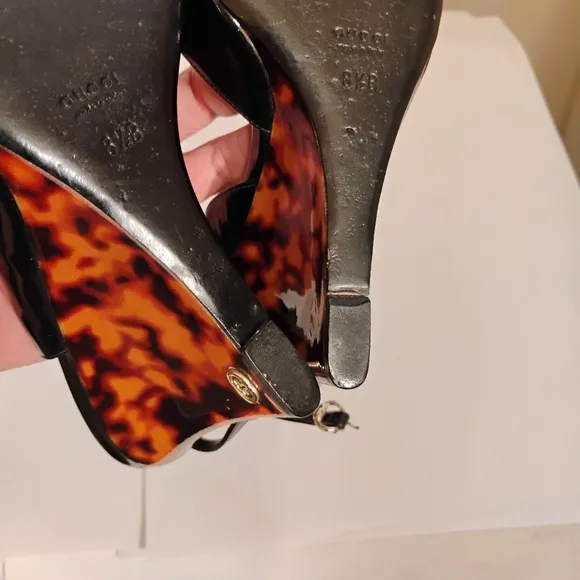 Gucci wedges Luxury Patent Shoes Size 8.5B