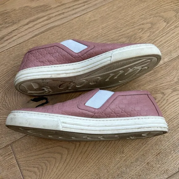 Gucci Women's Pink Slip-On Shoes