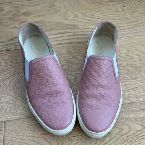 Gucci Women's Pink Slip-On Shoes