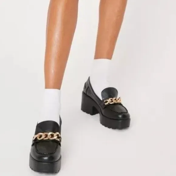 Guess Women's 1.5-Inch Platform Heel Chain Loafers Black Size US:10