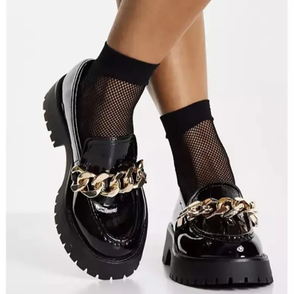 Guess Women's 1.5-Inch Platform Heel Chain Loafers Black Size US:10