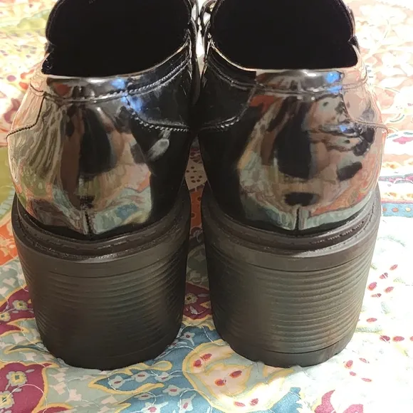 Guess Women's 1.5-Inch Platform Heel Chain Loafers Black Size US:10
