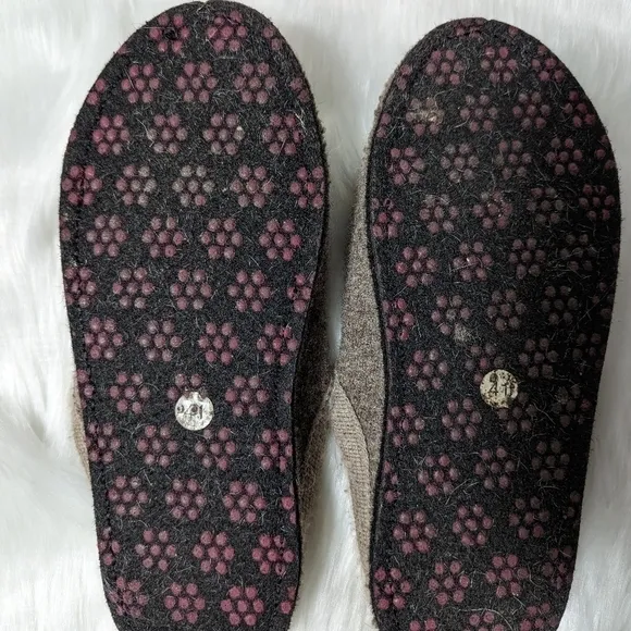 HAFLINGER Doggy Earth Slippers Size 41 Womens Pure Wool slippers