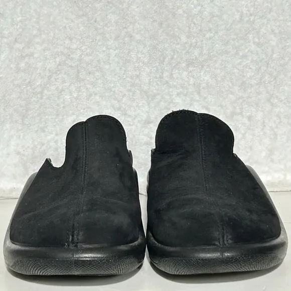 Hammacher Schlemmer Black Walk On Air Slip On Mules Shoes SZ EU 38 US 8-8.5