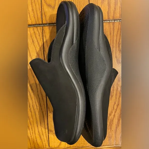 Hammacher Schlemmer Gentleman’s Walk On Air Indoor/Outdoor Slippers, black, 45