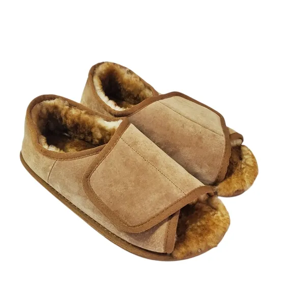 Hammacher Schlemmer Mens Adjustable Sheepskin Indoor Outdoor Slippers Size XL 11